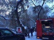 Две женщины отравились дымом на улице Писарева