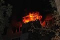 В Новосибирской области при пожаре жилого дома спасли 25 человек