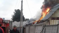 В Новосибирске из-за пожара перекрыли улицу