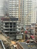 В Новосибирске загорелась строящаяся многоэтажка 